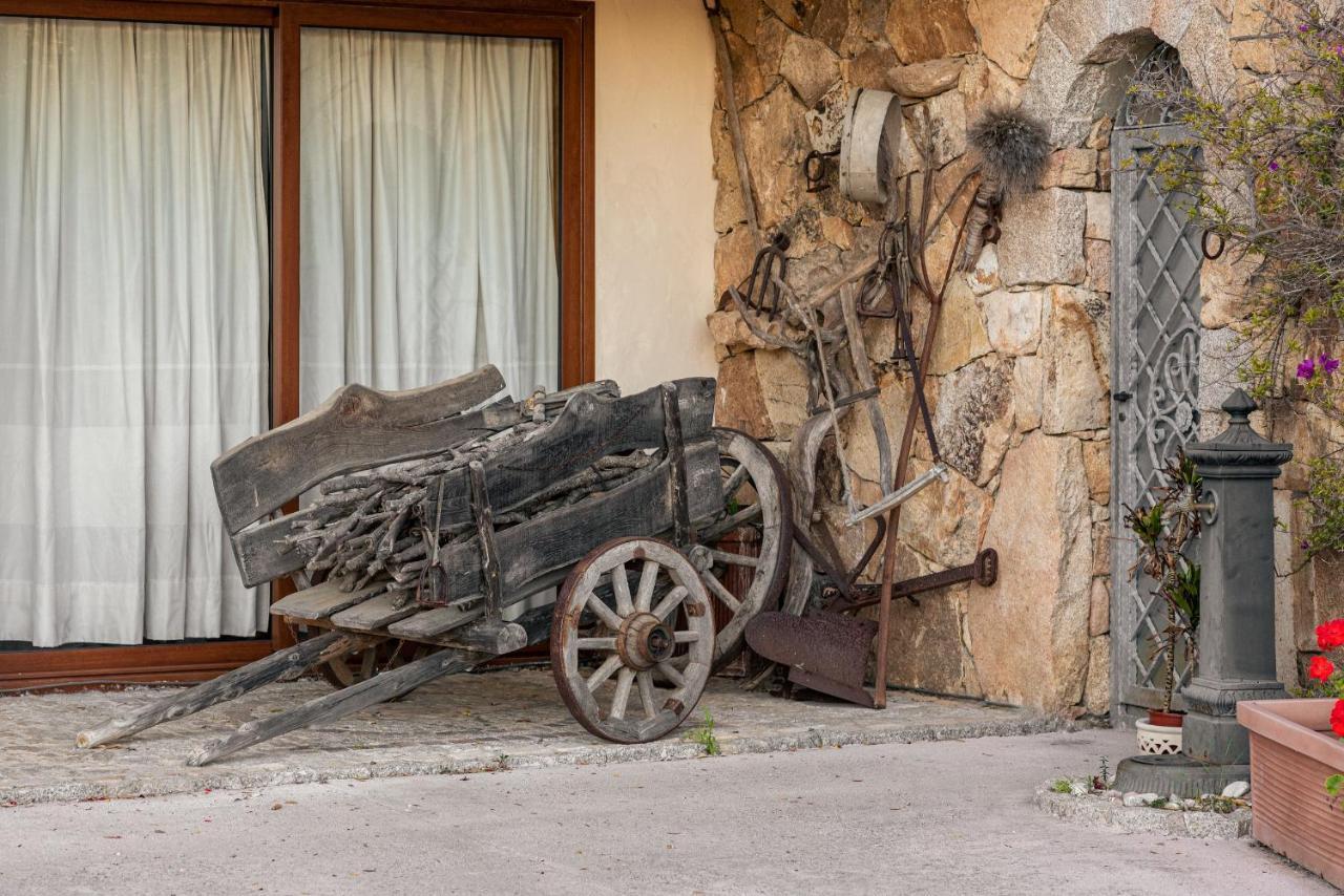Affittacamere S'Alzola Porto Rotondo Eksteriør bilde