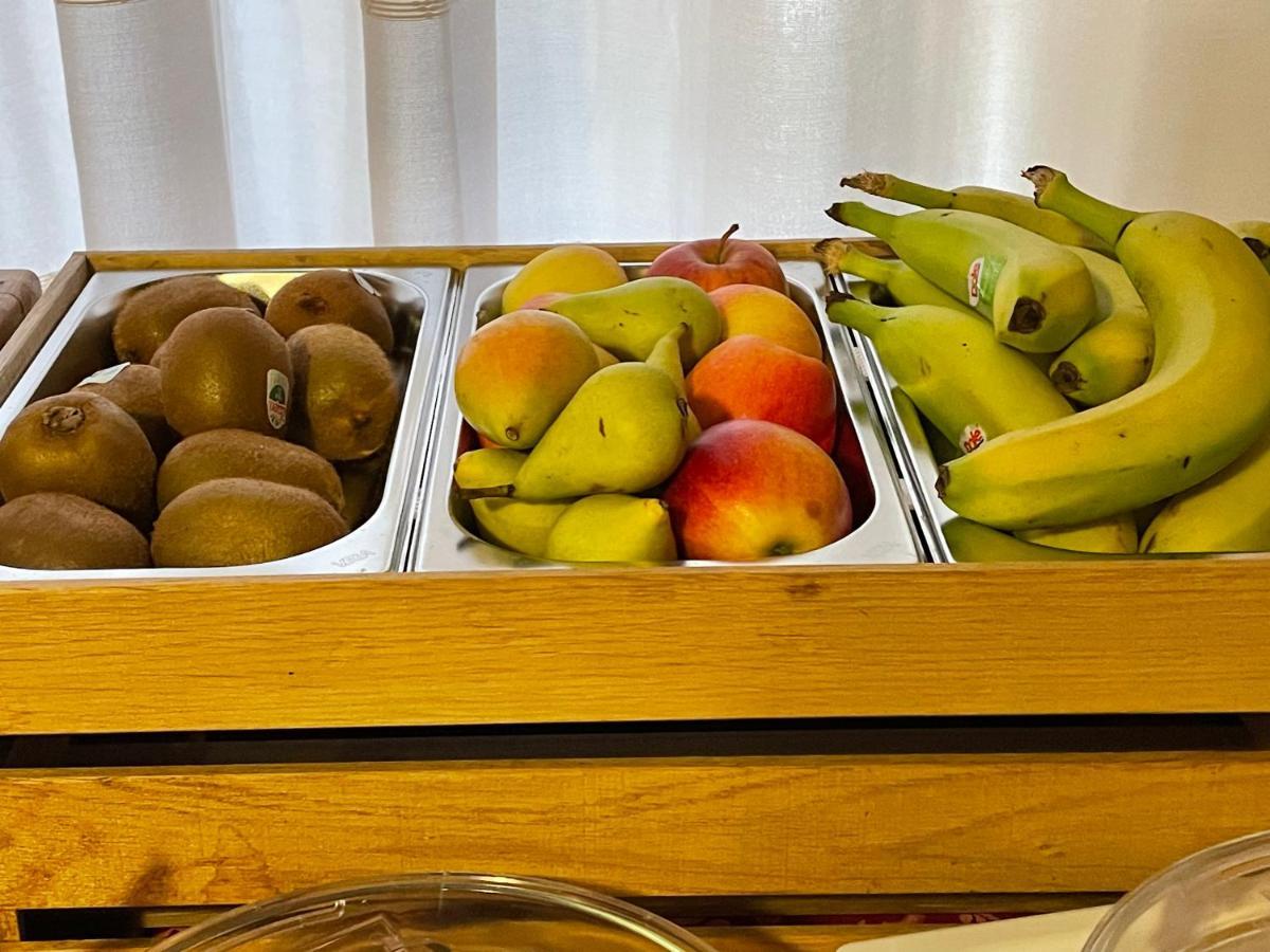 Affittacamere S'Alzola Porto Rotondo Eksteriør bilde